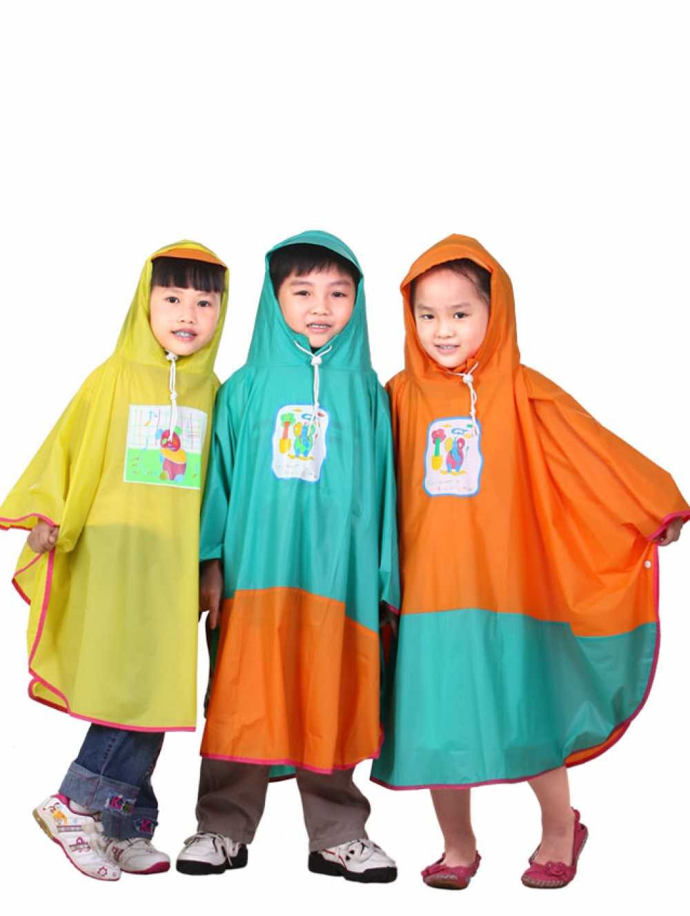 Các loại áo mưa trẻ em kiểu dáng đa dạng, chất lượng